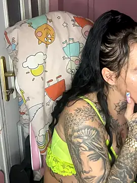 DIRTY PAISLEY X online show from November 12, 7:03 pm