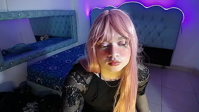 Snapshot of Cordelia_Perlman chatting on September 19, 12:39 pm Cordelia Perlman online show from September 19, 12:39 pm