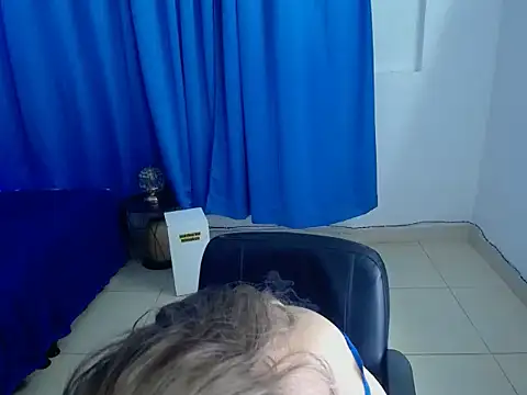 Snapshot of Cordelia_Perlman chatting on December 13, 8:25 pm Cordelia Perlman online show from December 13, 8:25 pm