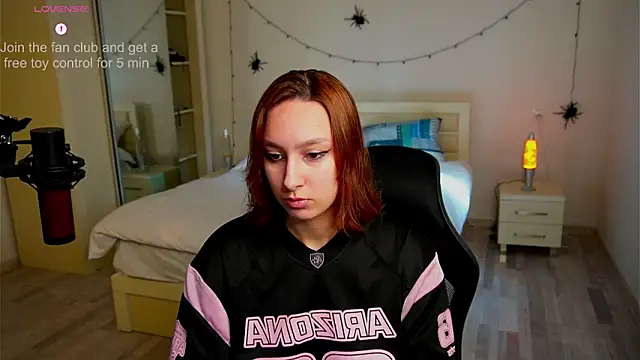 LilyannRosse online show from October 25, 7:05 am