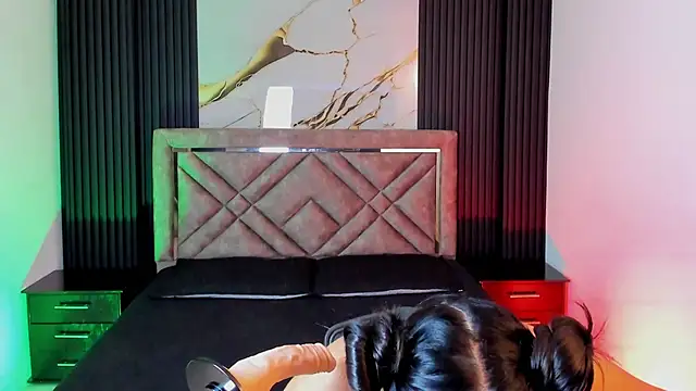 Snapshot of Daniwhatson chatting on November 2, 3:31 am Daniwhatson online show from November 2, 3:31 am