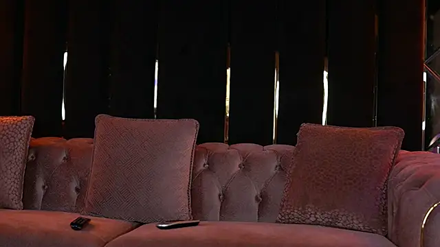 SiennaJayden online show from June 11, 7:50 am