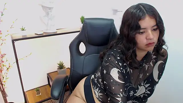 SweetVenuss  online show from October 22, 11:54 am