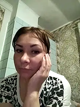 Mia24Blove online show from October 13, 4:29 pm