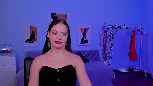 Snapshot of BetsyKiss chatting on September 30, 5:45 am BetsyKiss online show from September 30, 5:45 am