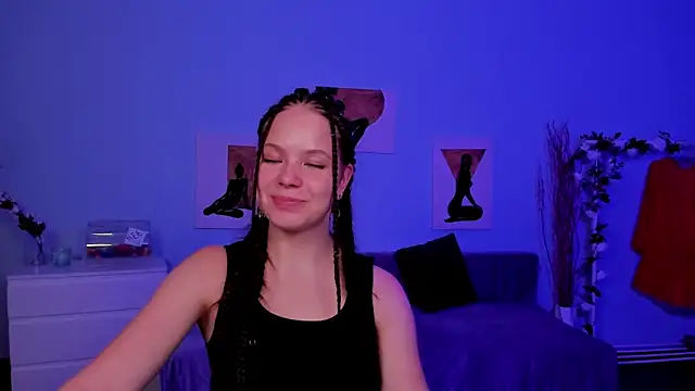 Snapshot of BetsyKiss chatting on October 18, 5:14 pm BetsyKiss online show from October 18, 5:14 pm