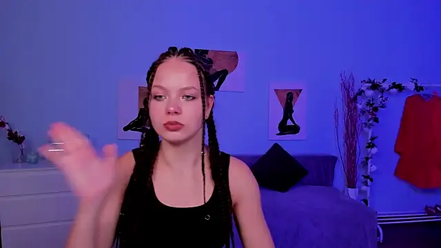 Snapshot of BetsyKiss chatting on October 19, 5:19 am BetsyKiss online show from October 19, 5:19 am