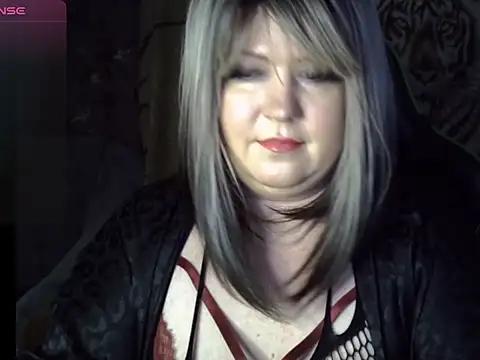 Snapshot of YuliiaSan chatting on November 11, 12:49 pm YuliiaSan online show from November 11, 12:49 pm