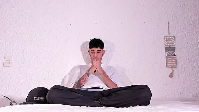 j martony online show from November 17, 12:22 pm