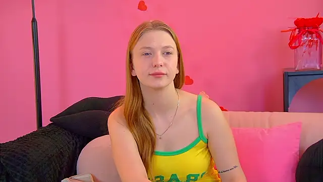 BeatriceBinoche online show from March 7, 6:21 am