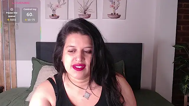 Andrea secret  online show from January 7, 1:13 pm