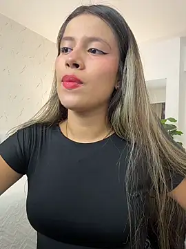 Snapshot of EMILIIA_RICHTER__ chatting on June 12, 3:38 am EMILIIA RICHTER online show from June 12, 3:38 am