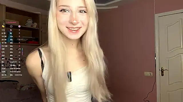 FridaAaberg online show from November 2, 6:49 am