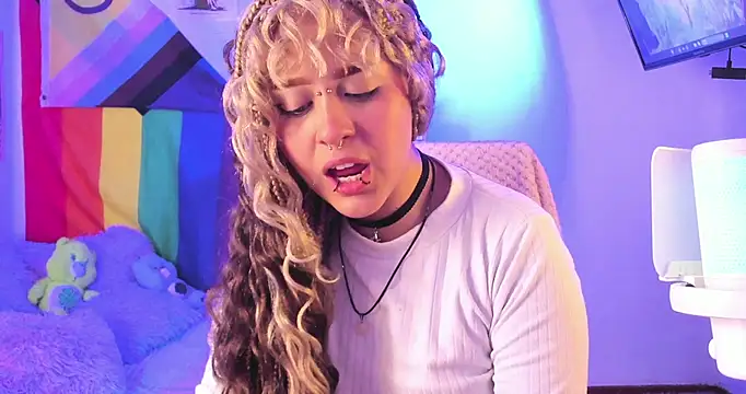 NekoWaifu online show from November 18, 2:10 pm