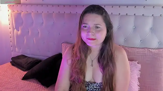 sophiee09  online show from November 25, 2:50 pm