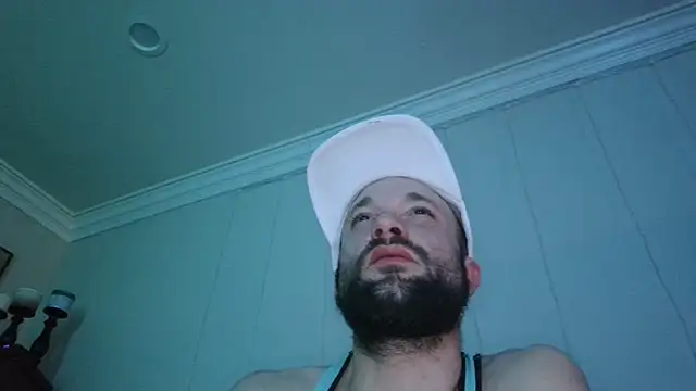 Snapshot of versatilevortex chatting on March 16, 8:07 am versatilevortex online show from March 16, 8:07 am