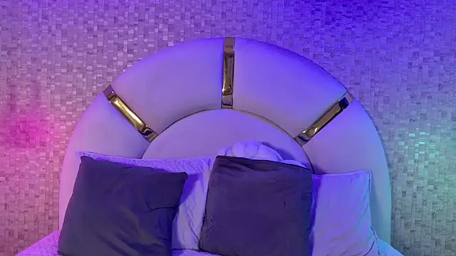 paulina cano online show from September 18, 9:17 pm