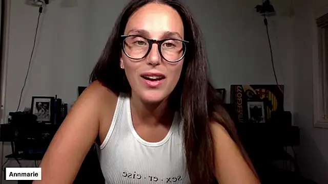 Snapshot of annmarieferrara chatting on September 24, 2:59 am annmarieferrara online show from September 24, 2:59 am