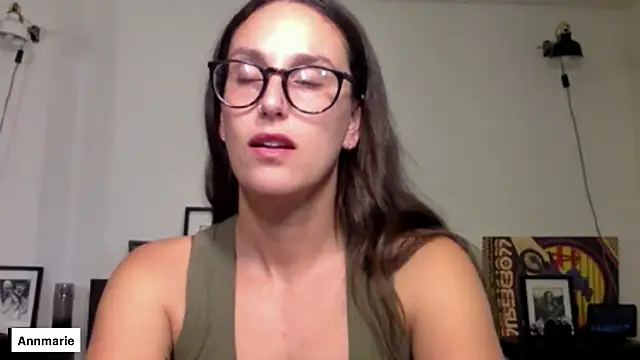 Snapshot of annmarieferrara chatting on October 11, 8:40 pm annmarieferrara online show from October 11, 8:40 pm