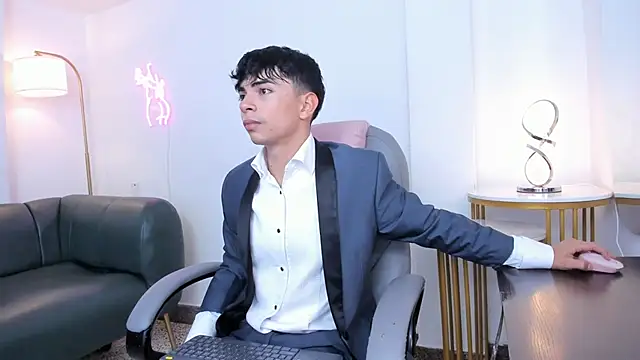 Peter chase online show from November 22, 5:17 am