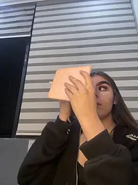 Snapshot of SofiaFontaiine chatting on November 13, 3:38 am SofiaFontaiine online show from November 13, 3:38 am