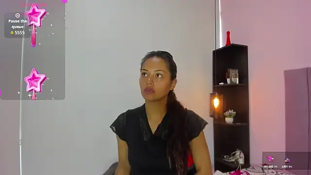 HoollyHendrix online show from October 9, 7:56 pm