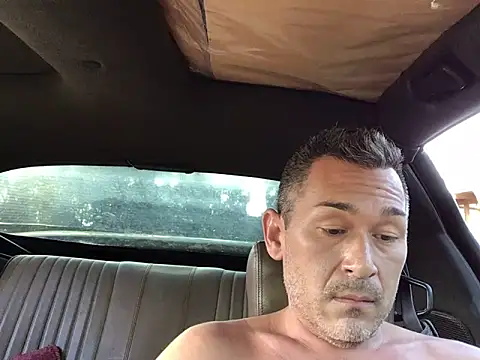 countryboi2002 online show from October 26, 10:15 pm