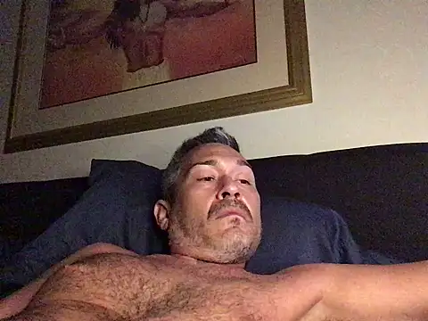 countryboi2002 online show from March 12, 5:57 am