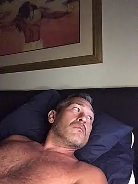 countryboi2002 online show from April 4, 4:33 am