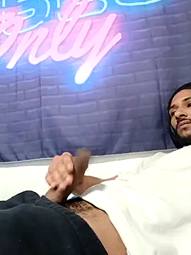 Mikaaa97 online show from March 25, 9:10 pm