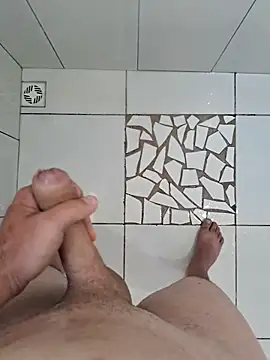 rafaelsouzzaa online show from February 21, 1:34 pm