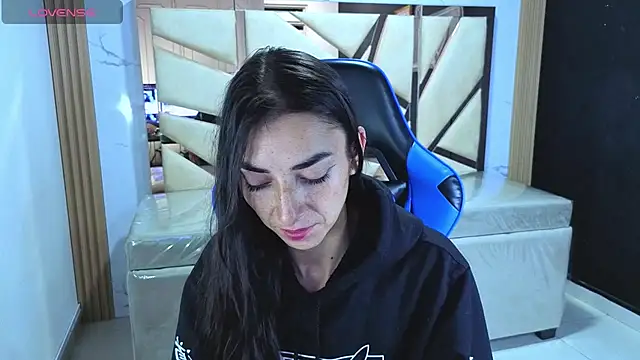 Maily a  online show from April 22, 2:58 am