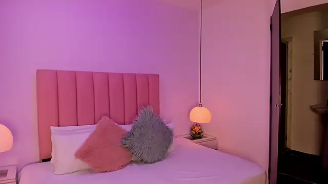 Snapshot of Amy_Ferreira chatting on October 8, 3:26 am Amy Ferreira online show from October 8, 3:26 am