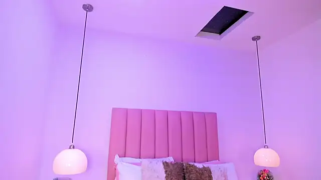 Snapshot of Amy_Ferreira chatting on October 24, 3:14 am Amy Ferreira online show from October 24, 3:14 am