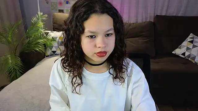 Snapshot of moco_choco chatting on October 31, 1:28 am moco choco online show from October 31, 1:28 am