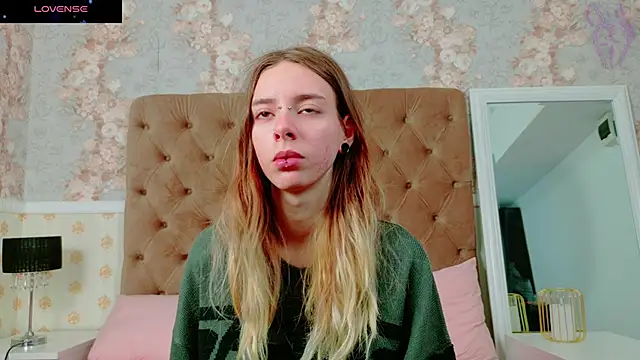 CoraVex online show from October 30, 3:41 am