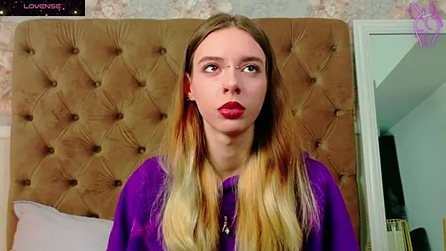 CoraVex online show from December 4, 5:06 am