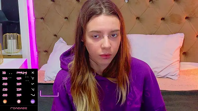 CoraVex online show from March 28, 4:56 am