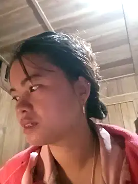 emly-xinh18 online show from November 18, 12:49 am