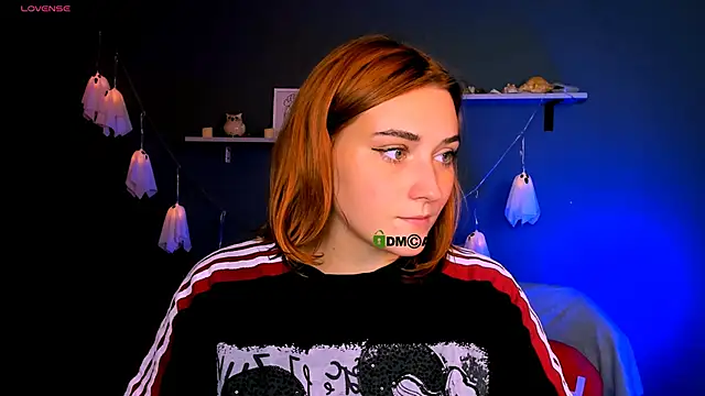 casey meow  online show from November 2, 9:33 am