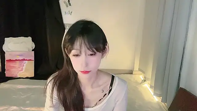 Snapshot of ai-ai-mi chatting on October 18, 2:51 pm ai-ai-mi online show from October 18, 2:51 pm