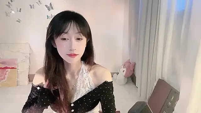 Snapshot of ai-ai-mi chatting on October 28, 4:49 am ai-ai-mi online show from October 28, 4:49 am