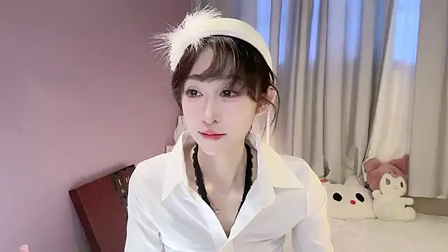 Snapshot of ai-ai-mi chatting on November 5, 2:33 am ai-ai-mi online show from November 5, 2:33 am