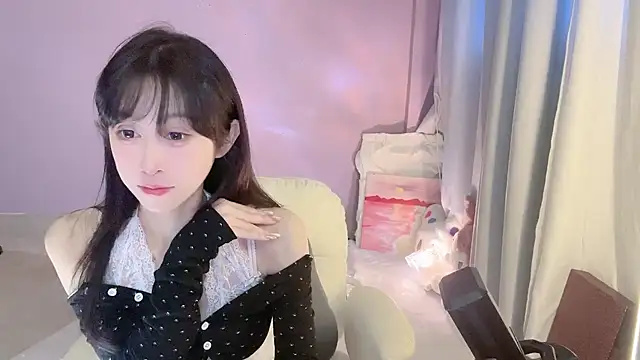 Snapshot of ai-ai-mi chatting on November 11, 5:07 am ai-ai-mi online show from November 11, 5:07 am