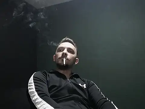 Snapshot of guesswhatbitch chatting on October 9, 8:18 pm guesswhatbitch online show from October 9, 8:18 pm