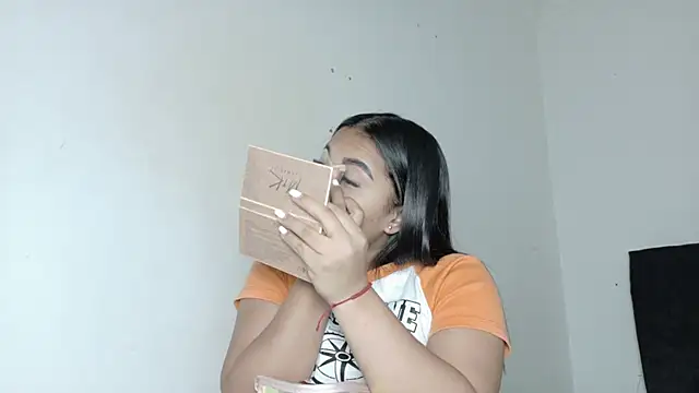 Natashaparker   online show from April 22, 9:27 pm