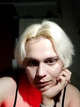 Snapshot of MargoShein chatting on October 2, 8:38 pm MargoShein online show from October 2, 8:38 pm