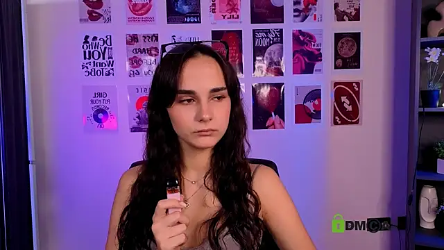 ariana ross7 online show from August 4, 7:16 pm
