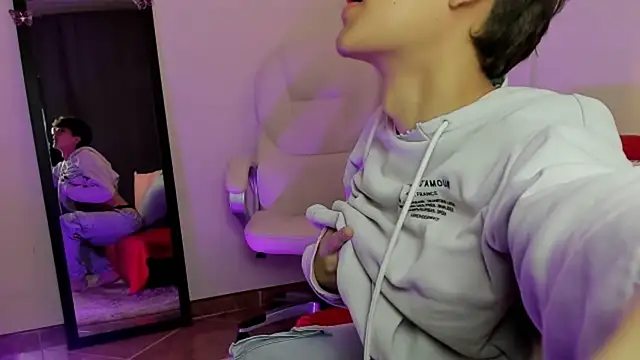 Snapshot of bellmontneon chatting on September 24, 11:13 am bellmontneon online show from September 24, 11:13 am