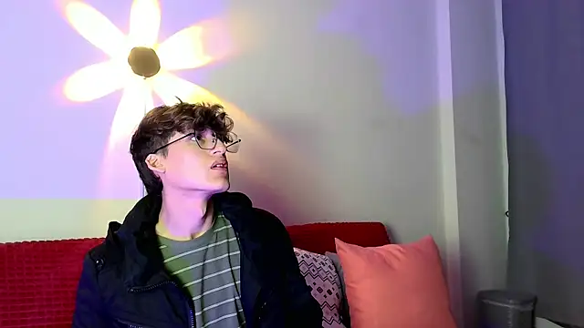 Snapshot of bellmontneon chatting on September 30, 11:15 am bellmontneon online show from September 30, 11:15 am